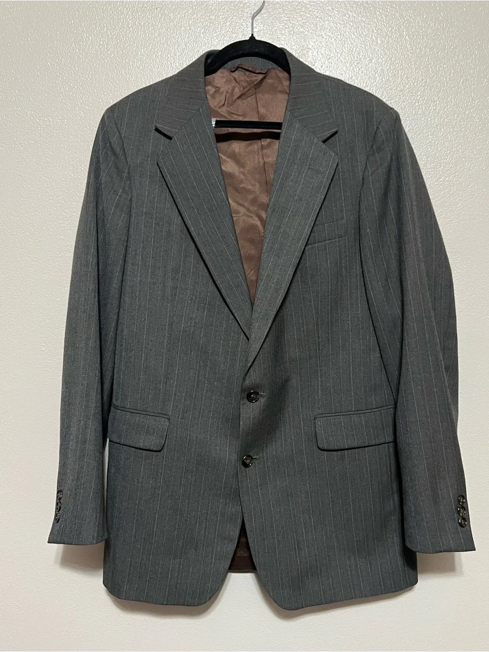 Vintage Woodmere Mens Gray Pinstripe 2 Piece Suit 40 L Jacket & Large Vest